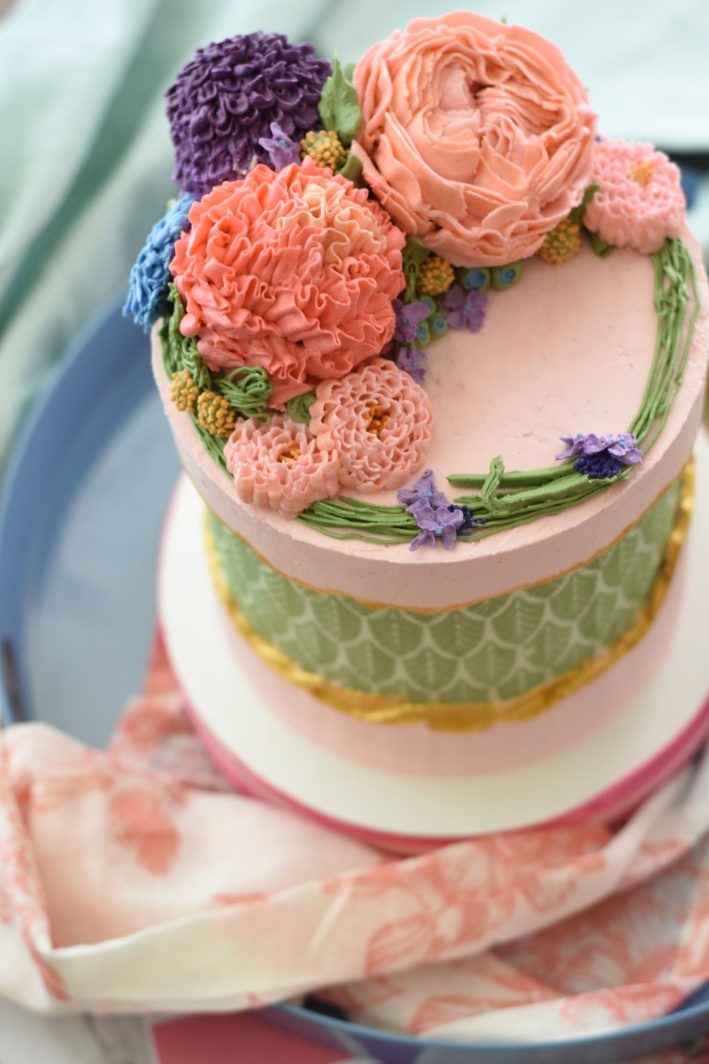Gift Box Cake Decorating Tutorial | Decorated Treats